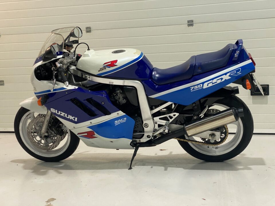 Suzuki GSXR 750