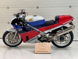 comprar-honda-vfr750r-rc30