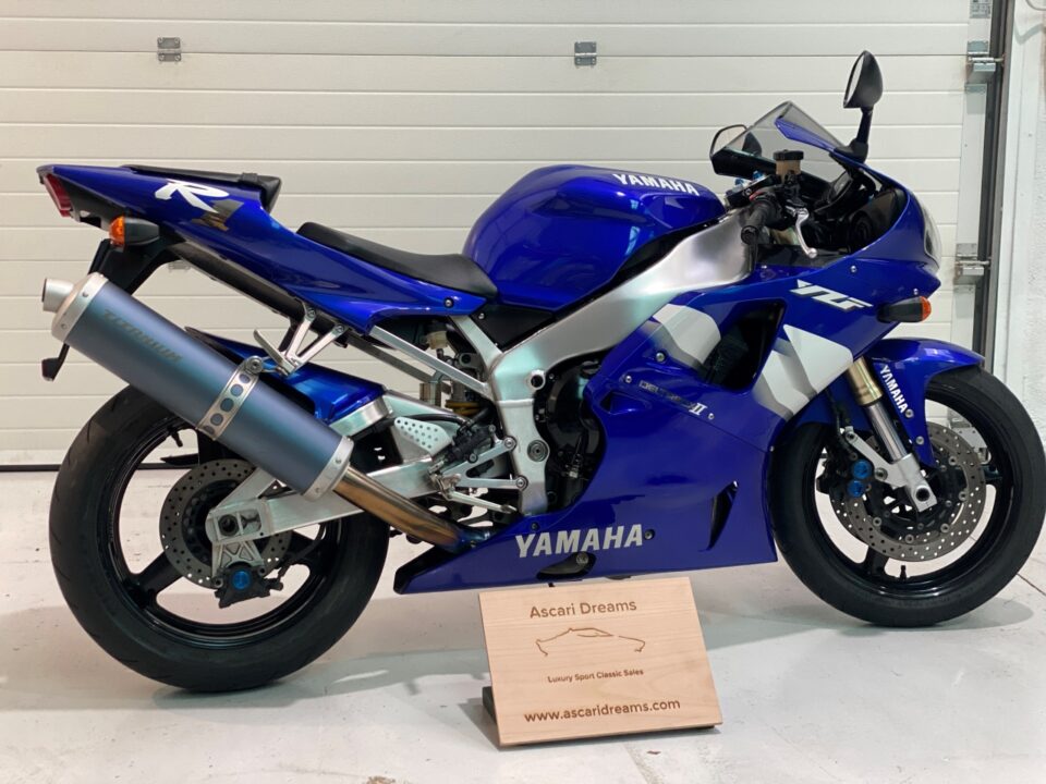 comprar yamaha r1